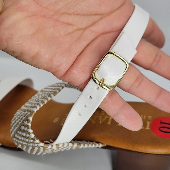 Italian Shoemakers Infamous White Brown Aztec Sandals Women’s 10 Low Heels NWOB - Picture 9 of 9